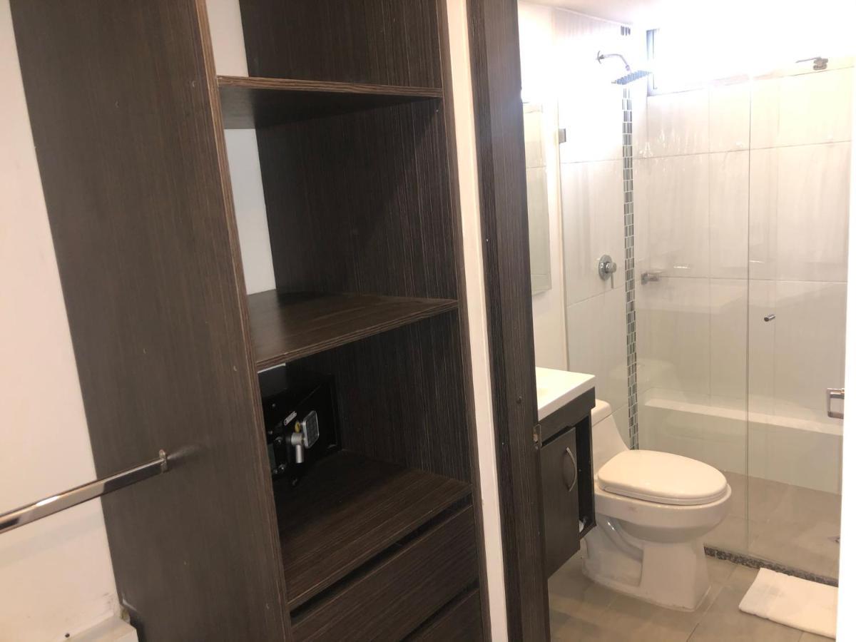 Hotel Serenity Corferias 보고타 외부 사진