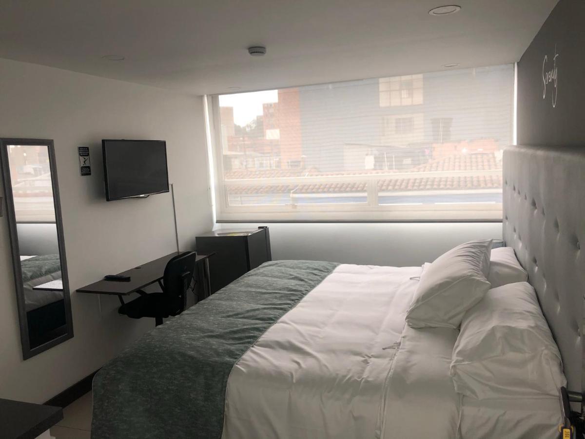 Hotel Serenity Corferias 보고타 외부 사진